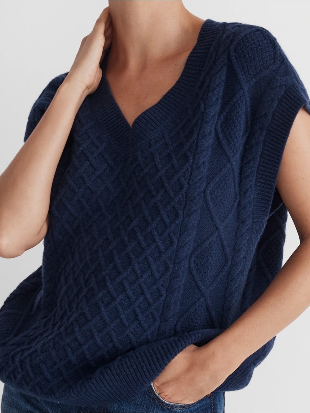 Universal Thread Navy Cable-Knit V-Neck Sweater Vest Relaxed fit Sz L | NWT